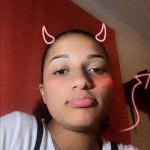 Meet your Posher, Abigail